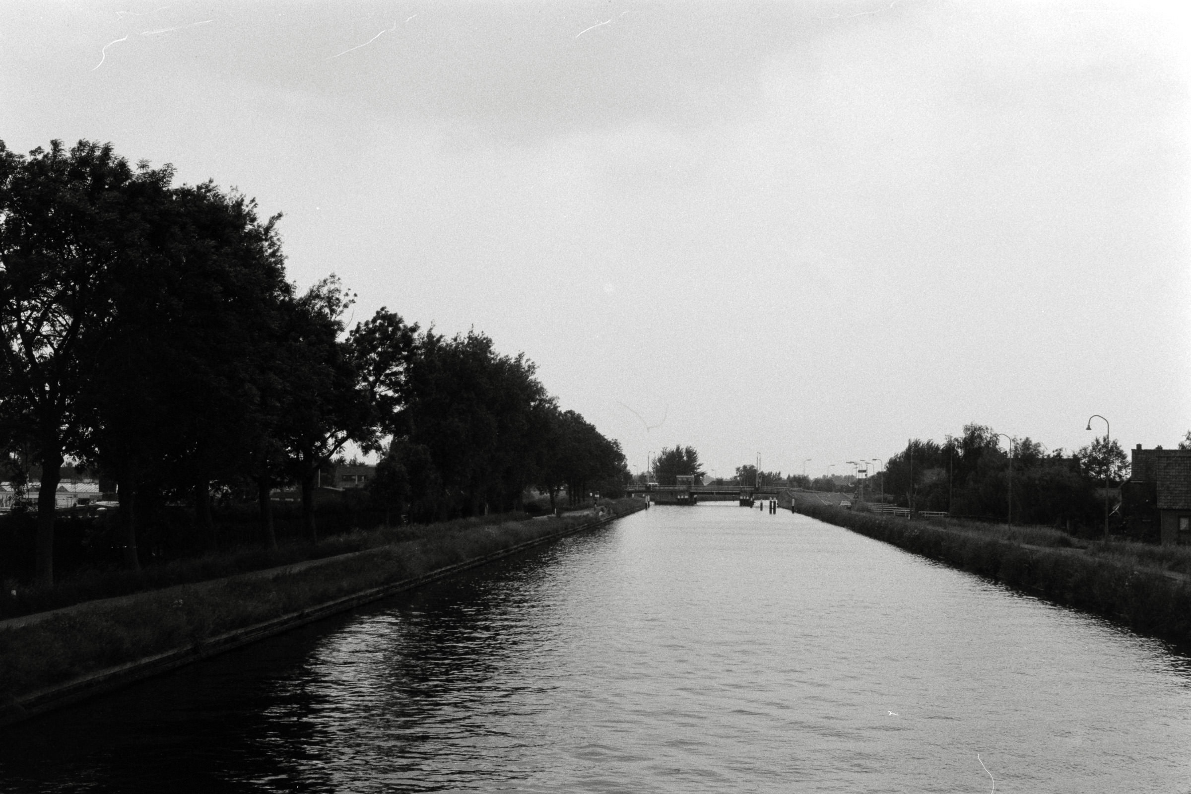 AHP F1992 06 002 sc250507 img17 NLP